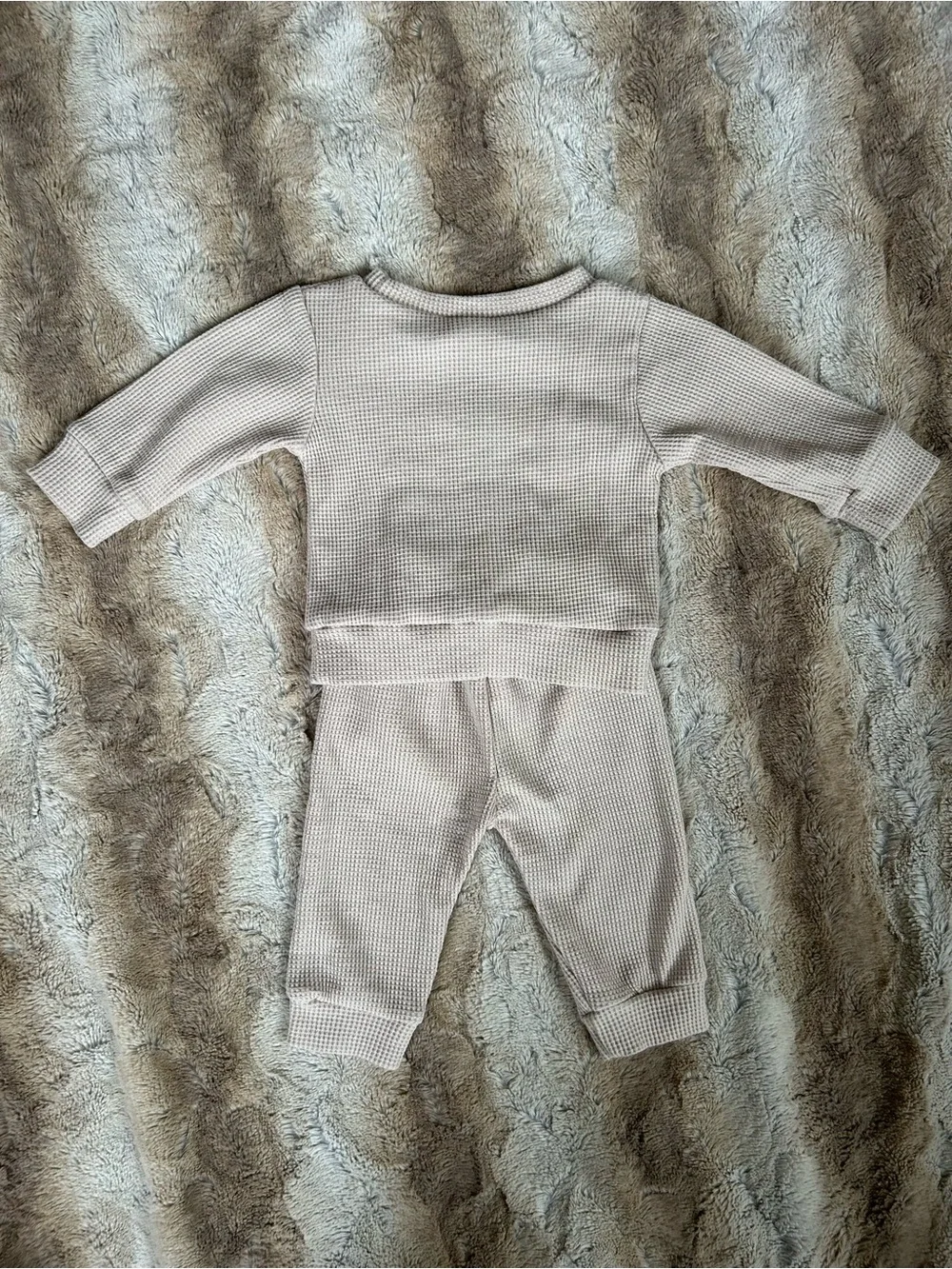 Lil Sis Beige Waffle Knit Two-Piece Set with Colorful Applique 6-12 MOS